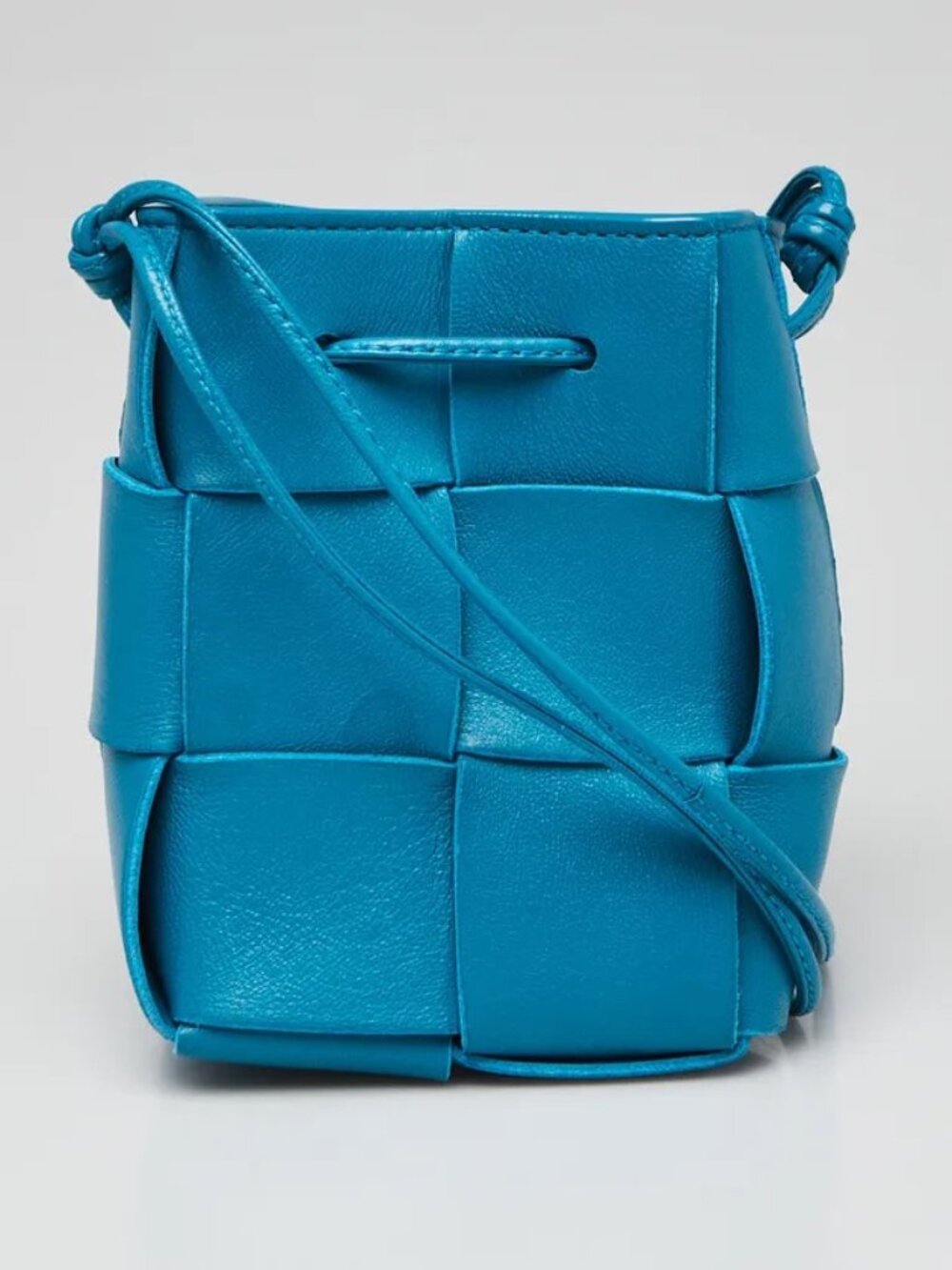 Bottega Veneta Intrecciato Mini Cassette bucket bag